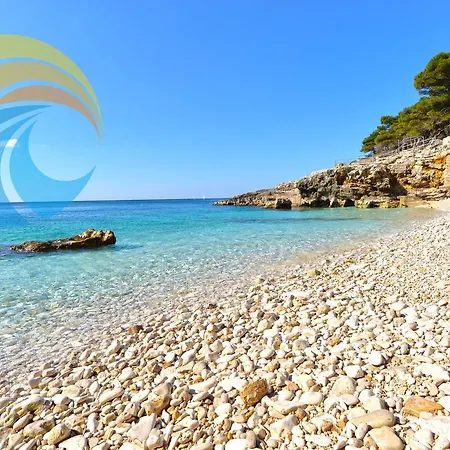 Klaudija 1629 * פולה