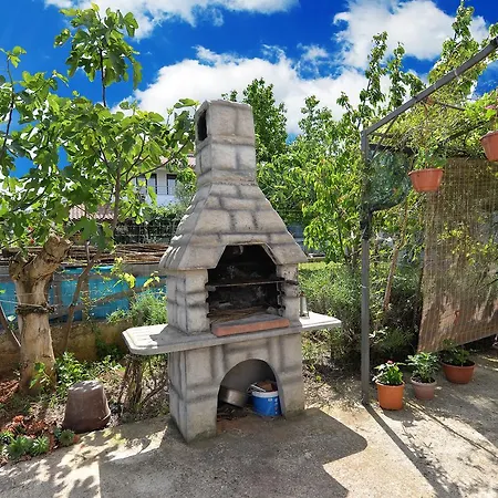 Klaudija 1629 Daire Pula