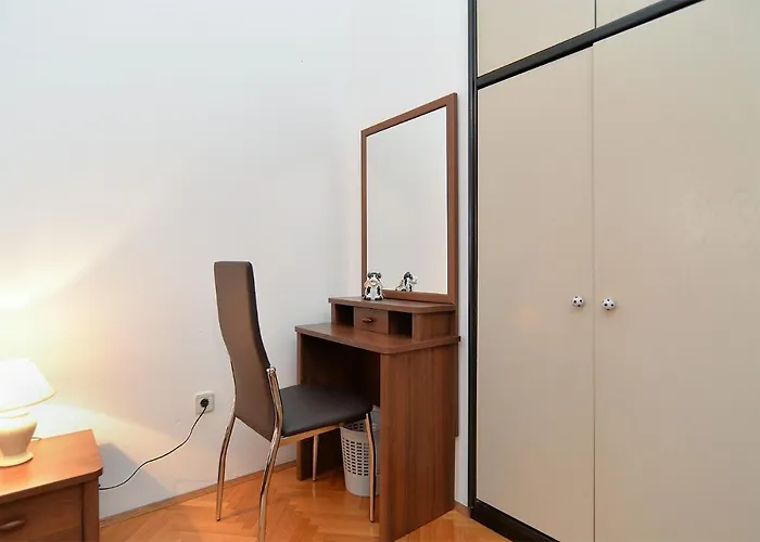 Daire Klaudija 1629 Pula