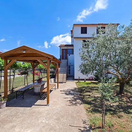 Apartmán Klaudija 1629 *